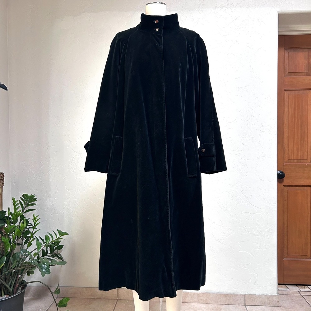 Vintage Black Velvet Gothic Coat Womens L Long Victorian Vampire Witchy